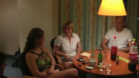 Partouze amateur entre couples échangistes