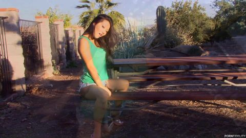 Video bokep complète de la sexy Asa Akira