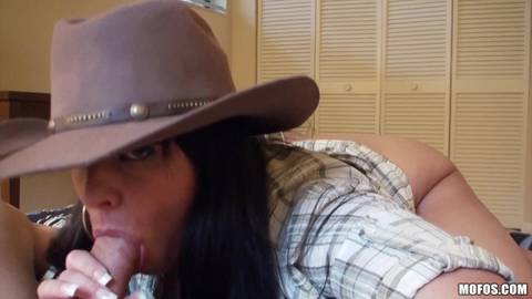 Porno perfect girls avec une cowgirl