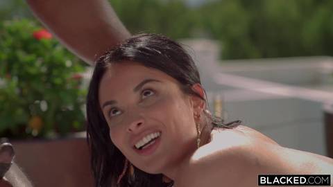 Beurette video sexe avec Anissa Kate