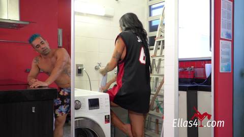 Bon porno français mature sodomisée